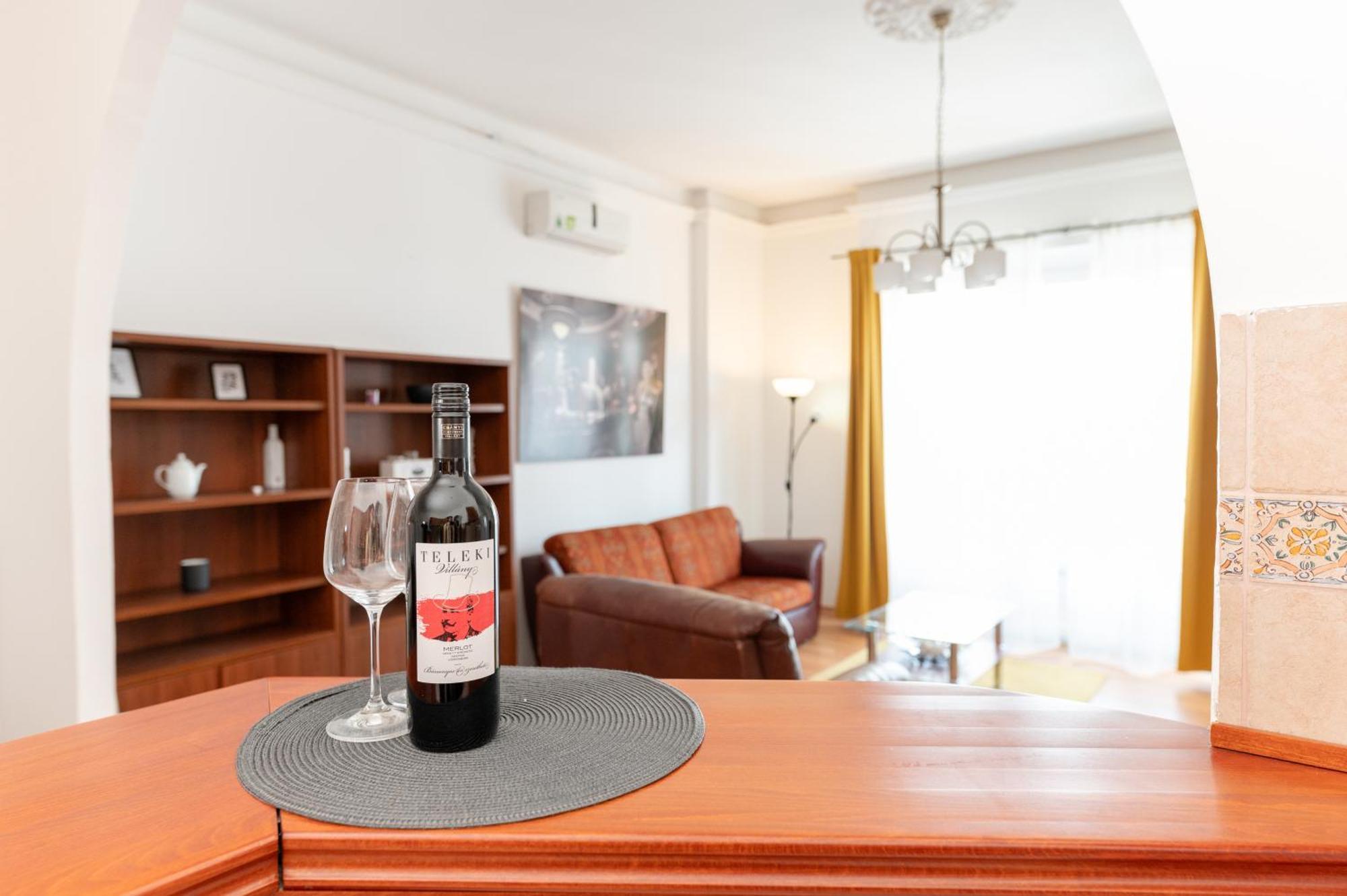 Appartamento Danube Dwelling Asboth 19-1 Budapest Esterno foto