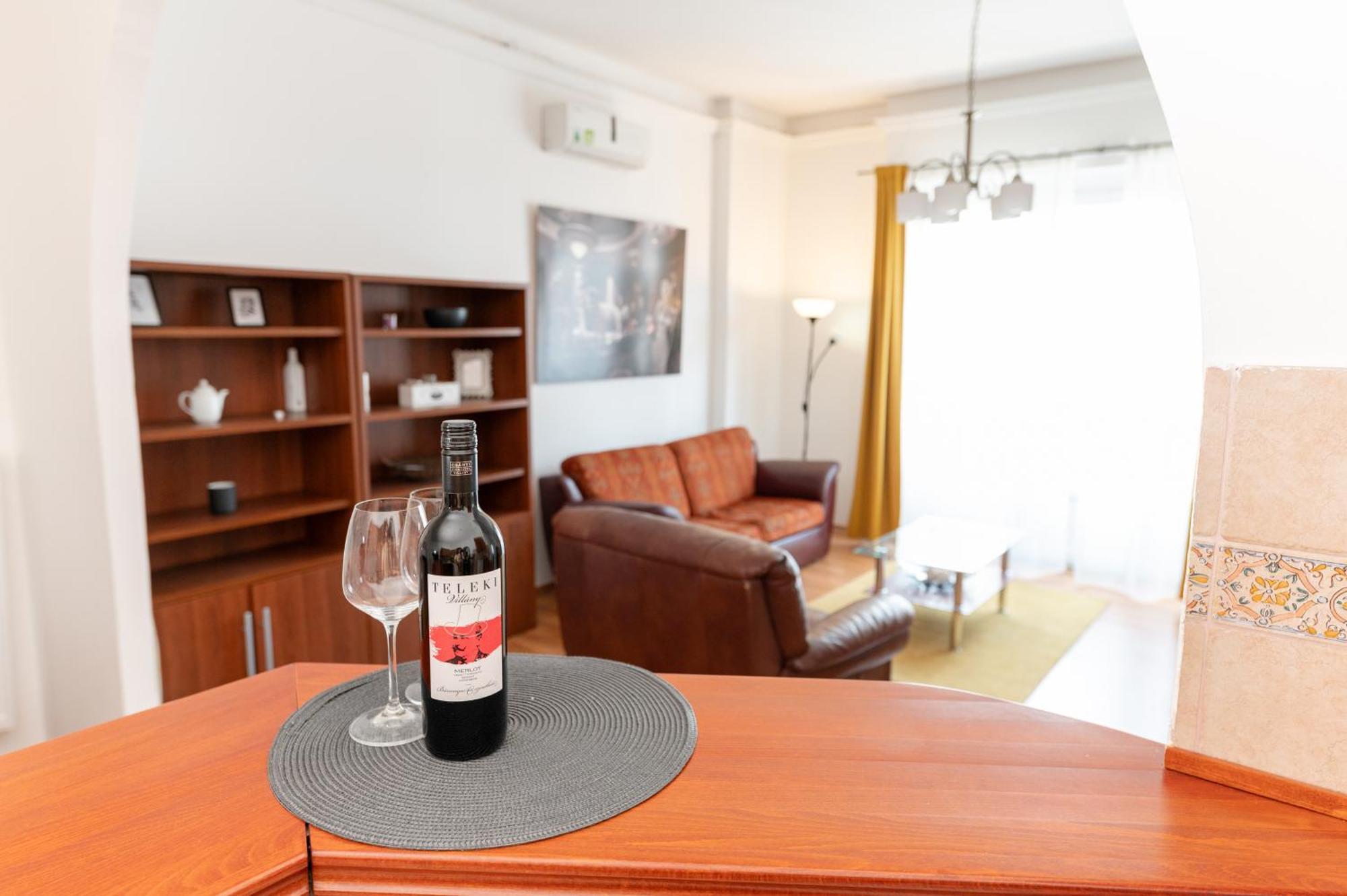 Appartamento Danube Dwelling Asboth 19-1 Budapest Esterno foto